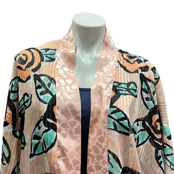 VICTORIAS Secret Floral Robe Medium Peach Rose - Picture 2 of 12
